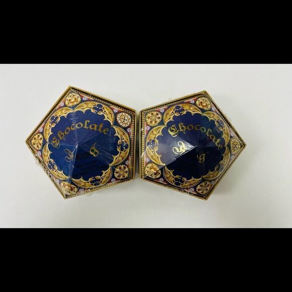 Harry Potter Candy Chocolate Frog Collectible Card Universal Two Pack. - Picture 1 of 4